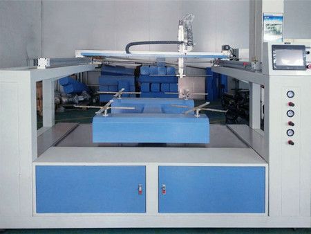 机器人喷涂设备